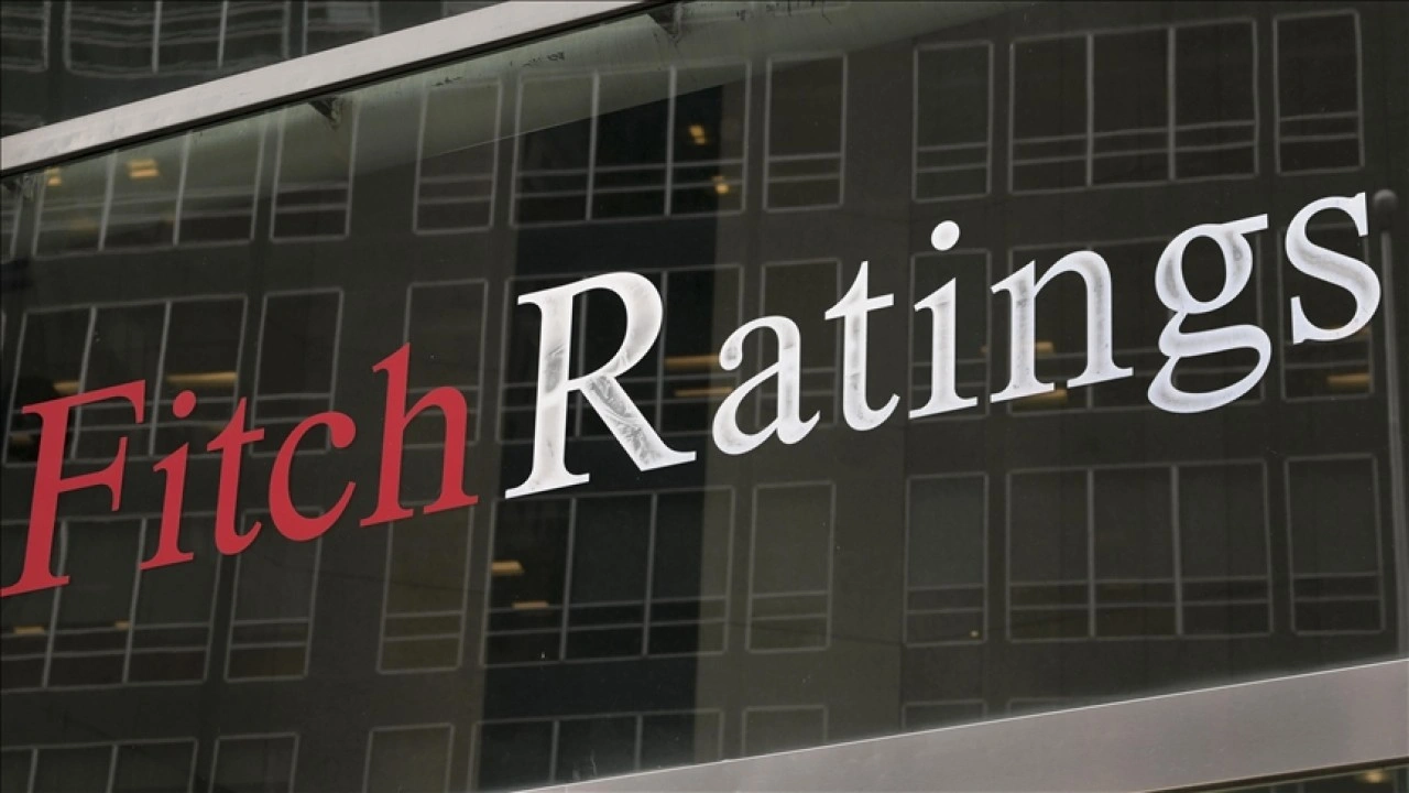 Fitch, küresel ekonomik büyüme tahminlerini yükseltti