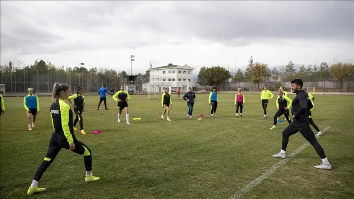 FOMGET, Kadın Futbol Süper Ligi'nde sezona şampiyonluk parolasıyla başlayacak