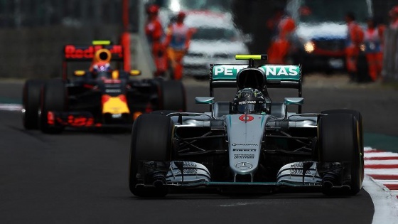 Formula 1'de şampiyonluk düğümü çözülüyor