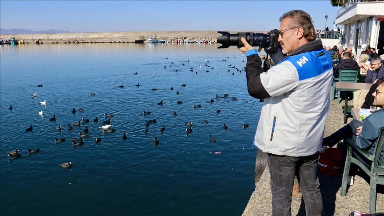 Fotoğraf tutkunu Türkçe öğretmeni, Kuş fotoğrafı için makinesini yanından ayırmıyor