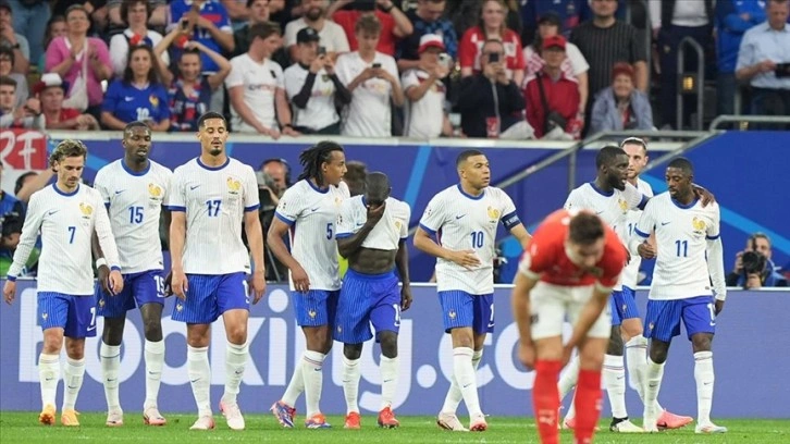 Fransa, 3 puanı tek golle aldı