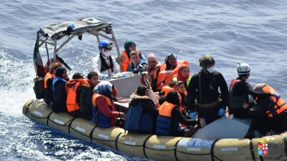 'Fransa Akdeniz'de kurtarılan göçmenleri artık almayacak'