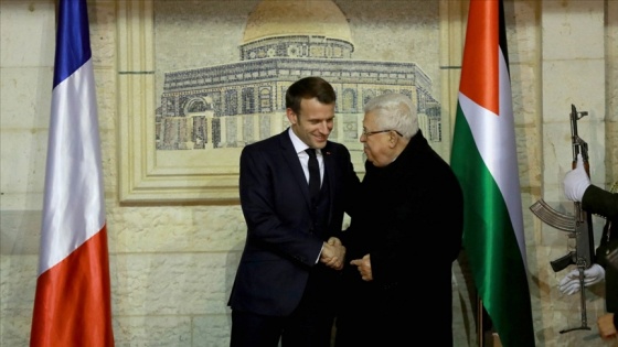 Fransa Cumhurbaşkanı Macron, Filistin Devlet Başkanı Abbas ile görüştü