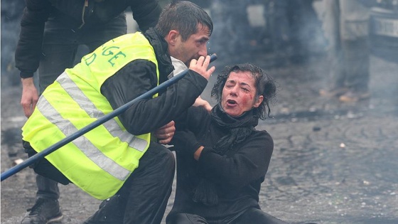 Fransa son yılların en şiddetli protestolarına sahne oluyor