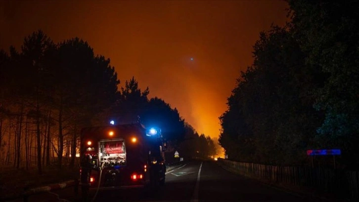 Fransa'nın Var bölgesinde yüksek yangın riski nedeniyle 