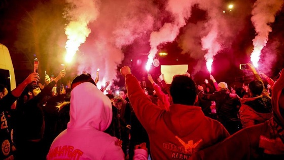 Galatasaray'a Antalya'da coşkulu karşılama