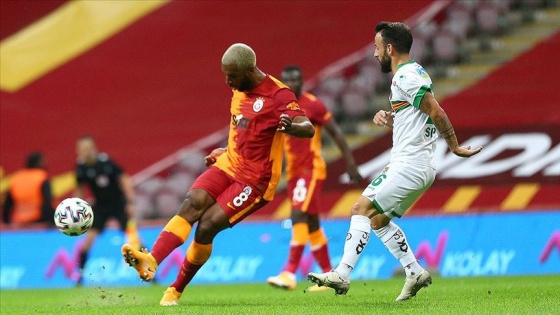 Galatasaray Alanyaspor karşısında uzatmada yıkıldı