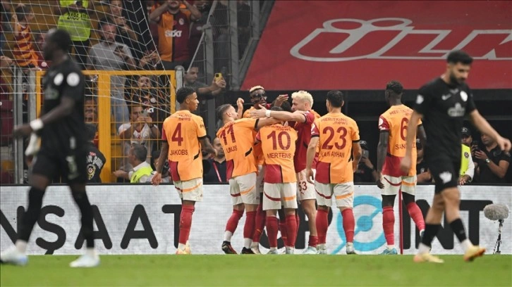 Galatasaray, Çaykur Rizespor'u farklı geçti