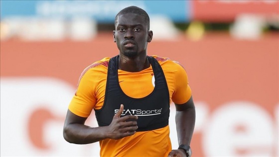 Galatasaray'da Ndiaye takımla çalışmalara katıldı