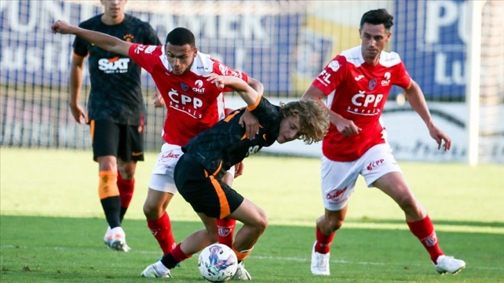 Galatasaray hazırlık maçında Pardubice ile golsüz berabere kaldı