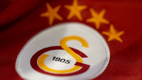 Galatasaray'ın iç saha forması satışa sunuldu