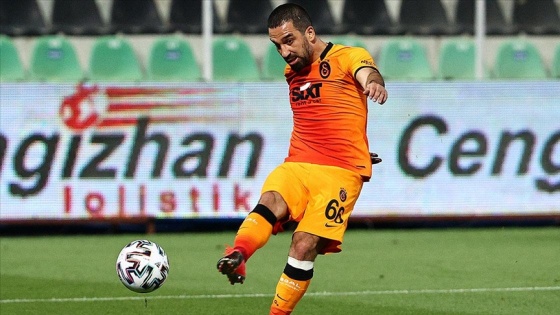Galatasaray Kulübü, Arda Turan ile bir yıllık yeni sözleşme imzaladı