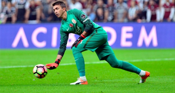 Galatasaray, Muslera'nın sözleşmesini uzattı