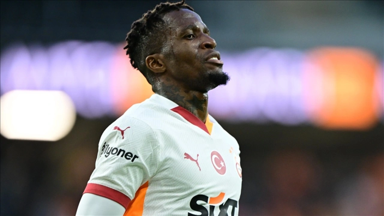 Galatasaray, Olimpik Lyon'dan ayrılan oyuncusu Zaha'yı ABD takımı Charlotte'a kiralad