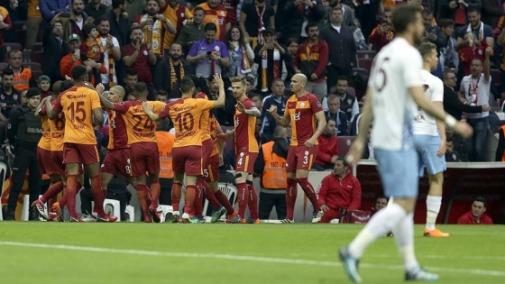 Galatasaray zirveyi bırakmadı