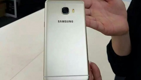 Samsung Galaxy C5'in en net görüntüleri