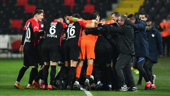 Gaziantep FK evinde rakiplerine geçit vermiyor