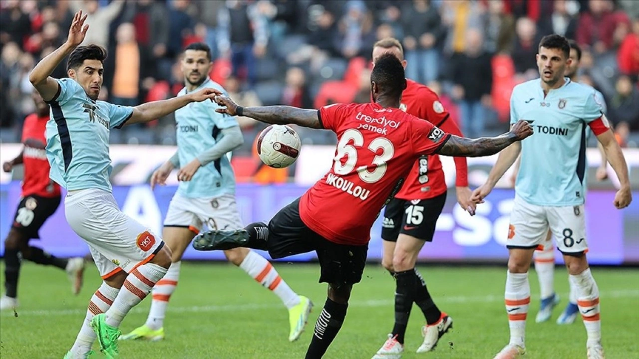 Gaziantep FK, yarın RAMS Başakşehir'i konuk edecek