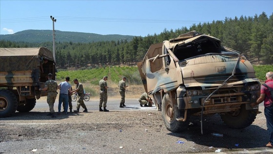 Gaziantep'te askeri araç devrildi: 2 yaralı