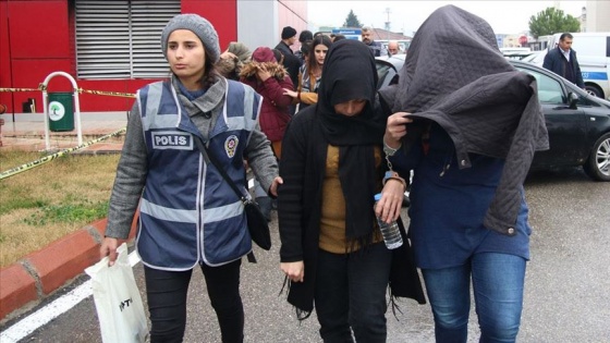 Gaziantep'te evlilik vaadiyle dolandırıcılık operasyonu: 25 gözaltı