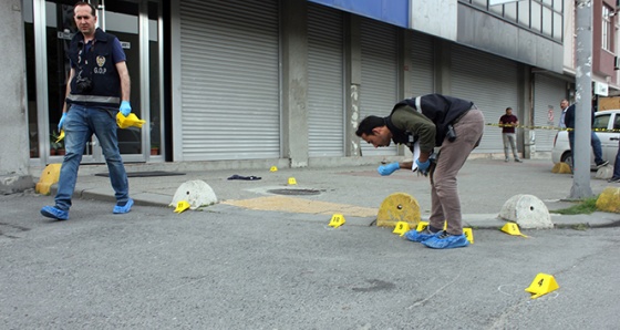 Gaziosmanpaşa’da beniz istasyonunda oto yıkama kavgası: 2 yaralı