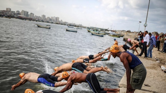 Gazze'de triatlon şampiyonası gerçekleştirildi