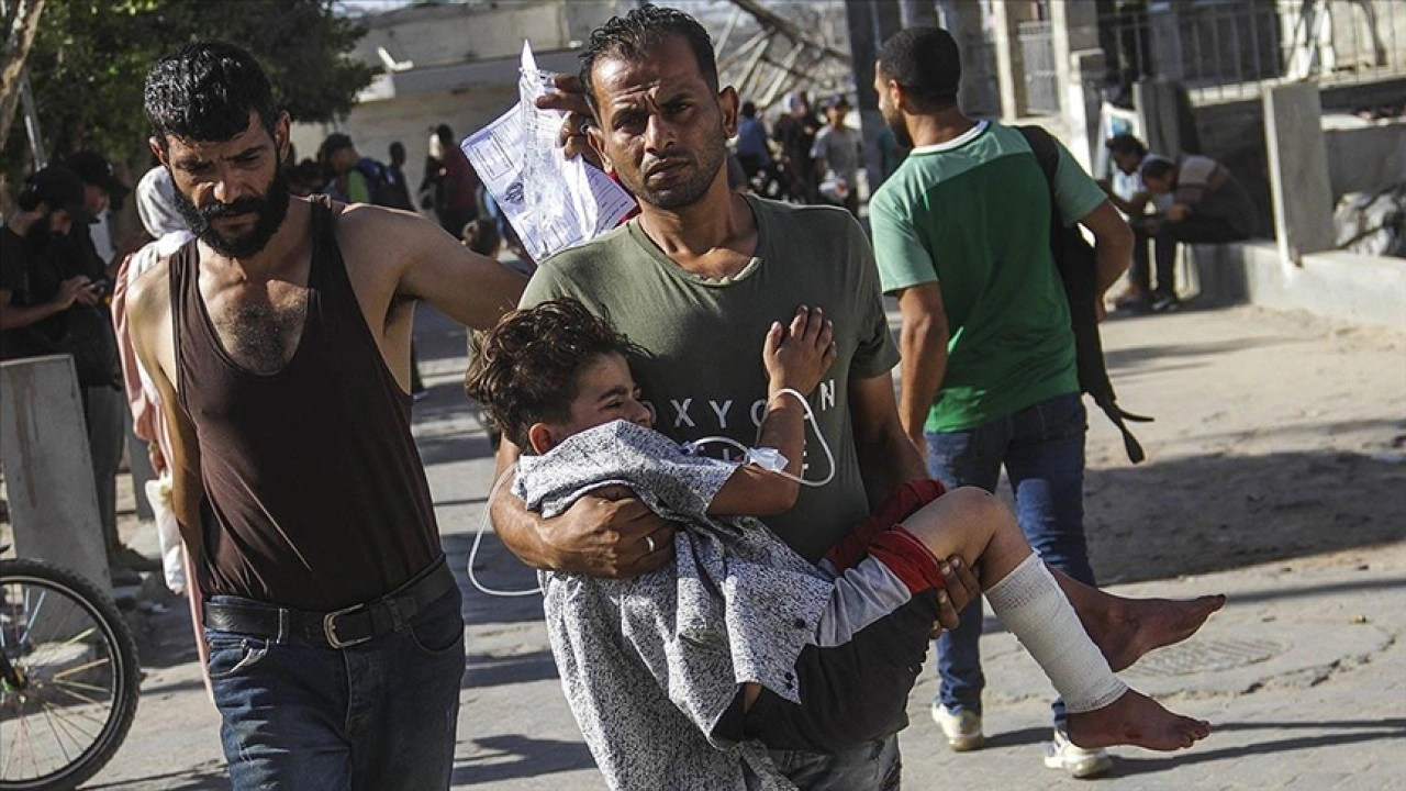 Gazze Sivil Savunma Müdürlüğü: İsrail'in Baptist Hastanesi'ndeki katliamı ilkti ama son ol