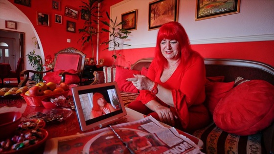 Gelinliğinden mezar taşına Bosna'nın 'kırmızılı kadını'