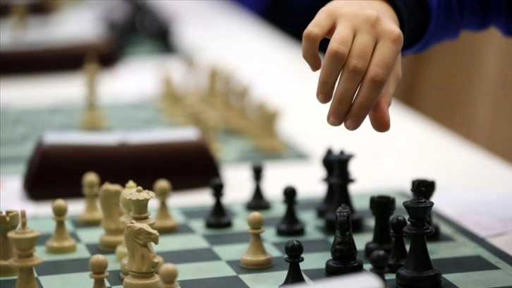 Genç milli satranççılar, İrlanda'da 28 madalya kazandı