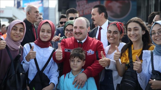 'Gençlerimiz çok önemli projelere imza atacak'