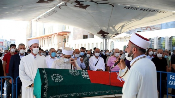 Gerçek Hayat yazarı Mehmet Ali Tekin son yolculuğuna uğurlandı