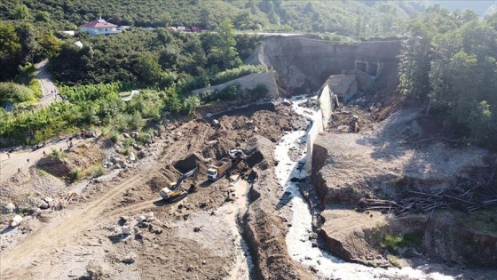 Giresun'daki selde kayıp asker ve vatandaşları arama çalışmaları devam ediyor