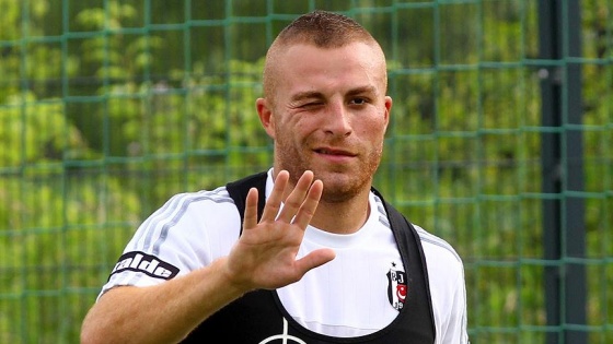 Gökhan Töre Beşiktaş'a dönüyor