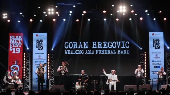 Goran Bregovic İstanbul'da hayranlarıyla bir araya geldi