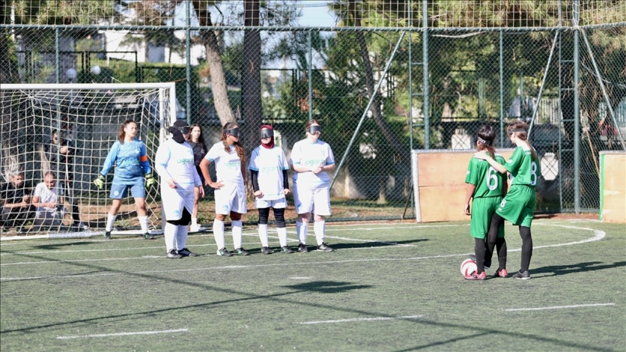 Görme Engelliler Türkiye Kadın Futbol Şampiyonası Kocaeli'de başladı