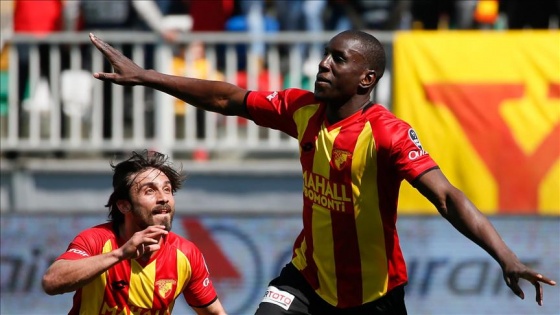 Göztepe'den Demba Ba açıklaması