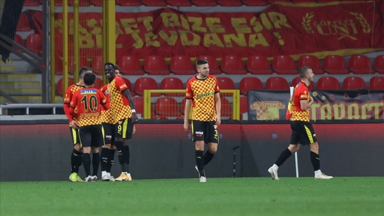 Göztepe Süper Lig'de yarın Çaykur Rizespor'a konuk olacak