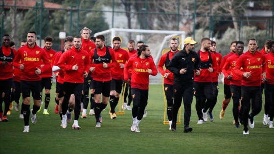 Göztepe, Süper Lig'de yarın Medipol Başakşehir'i konuk edecek