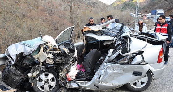 Gümüşhane’de feci kaza: 3 ölü, 1 yaralı