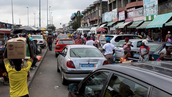 'Güney Afrika'da birçok sektör beyazların elinde'