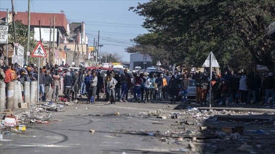 Güney Afrika&#39;da eski Cumhurbaşkanı Zuma&#39;nın hapsedilmesi ile başlayan şiddet olayları 10. gününde