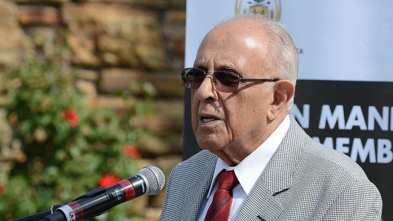 Güney Afrika'nın simge isimlerinden Kathrada öldü