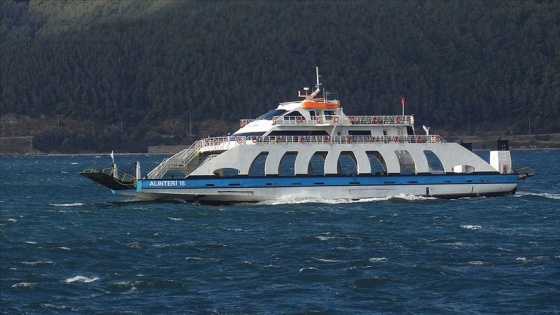 Güney Marmara'da feribot seferlerine fırtına engeli