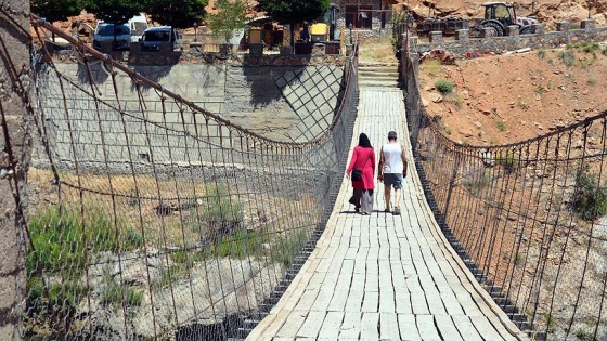 Gurbetçilerin berekete dönüşen memleket sevdası