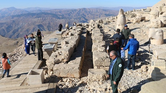 Güzel havalar Nemrut'a ilgiyi artırdı