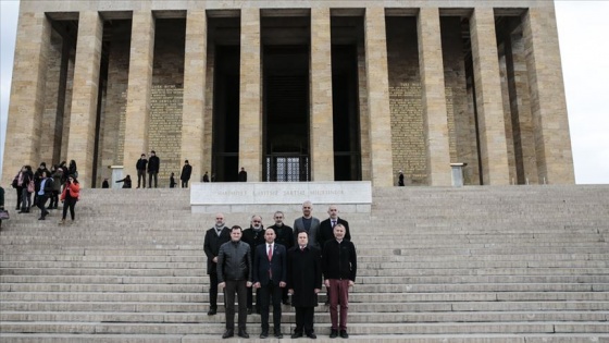 Haber kameramanları Anıtkabir'i ziyaret etti