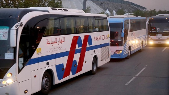 Hacı adaylarının Arafat'a intikalleri başladı