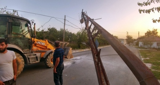 Hafriyat kamyonu ortalığı savaş alanına çevirdi