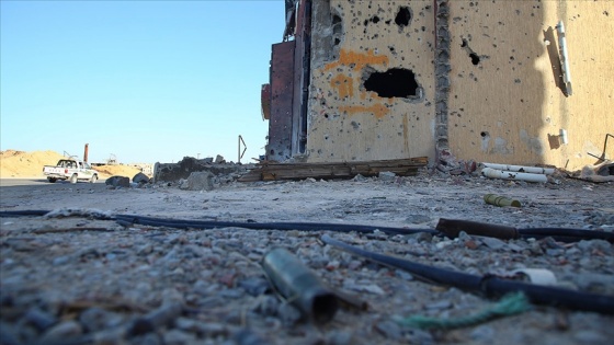 Hafter milisleri Libya ordusuna ait karargaha saldırdı