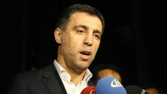 Hakan Şükür'ün hakaretten yargılanmasına başlandı